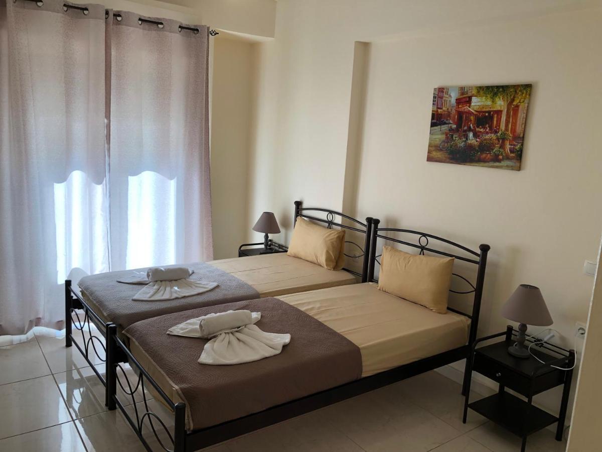 Nikolakakis Rooms Lavrio Exterior photo
